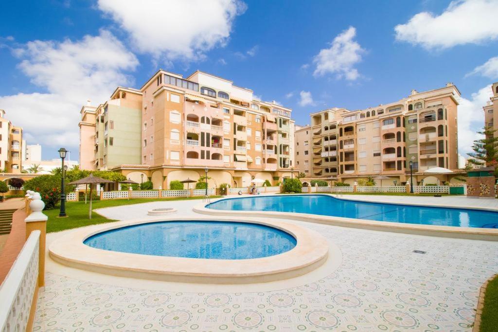 Apartment To Rent In Costa Blanca Torrevieja Exterior foto